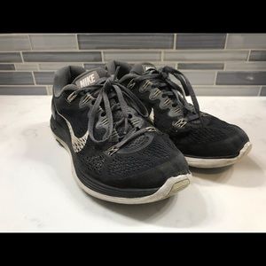 Nike women’s sneakers size 8